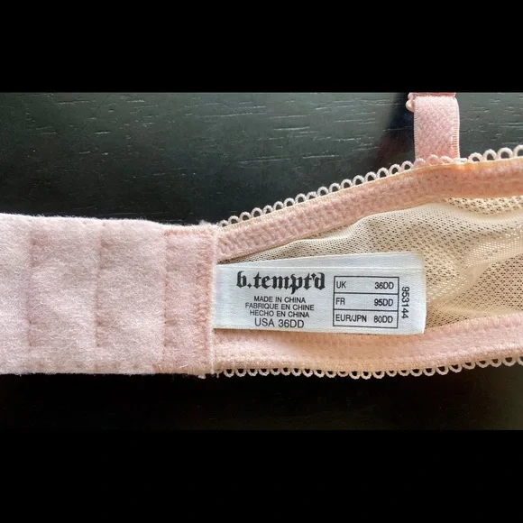 Pink Bra - Picture 4 of 6